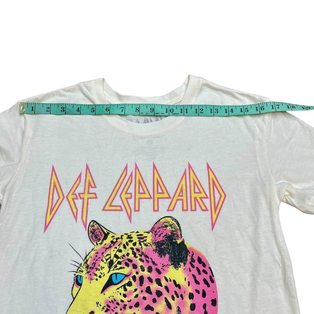 Goodie Two Sleeves Unisex Cream Def Leppard 87 88 Hysteria Rock T-Shirt Tee S - Picture 3 of 9